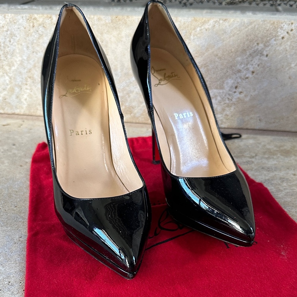 Christian Louboutin Shiny Black Stiletto Heels
Pigalle Plato - Picture 3 of 5